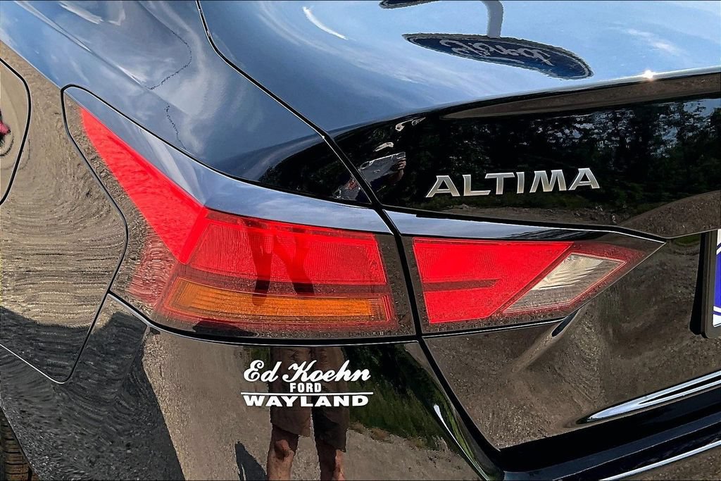 Used 2024 Nissan Altima 2.5 SV FWD image 29