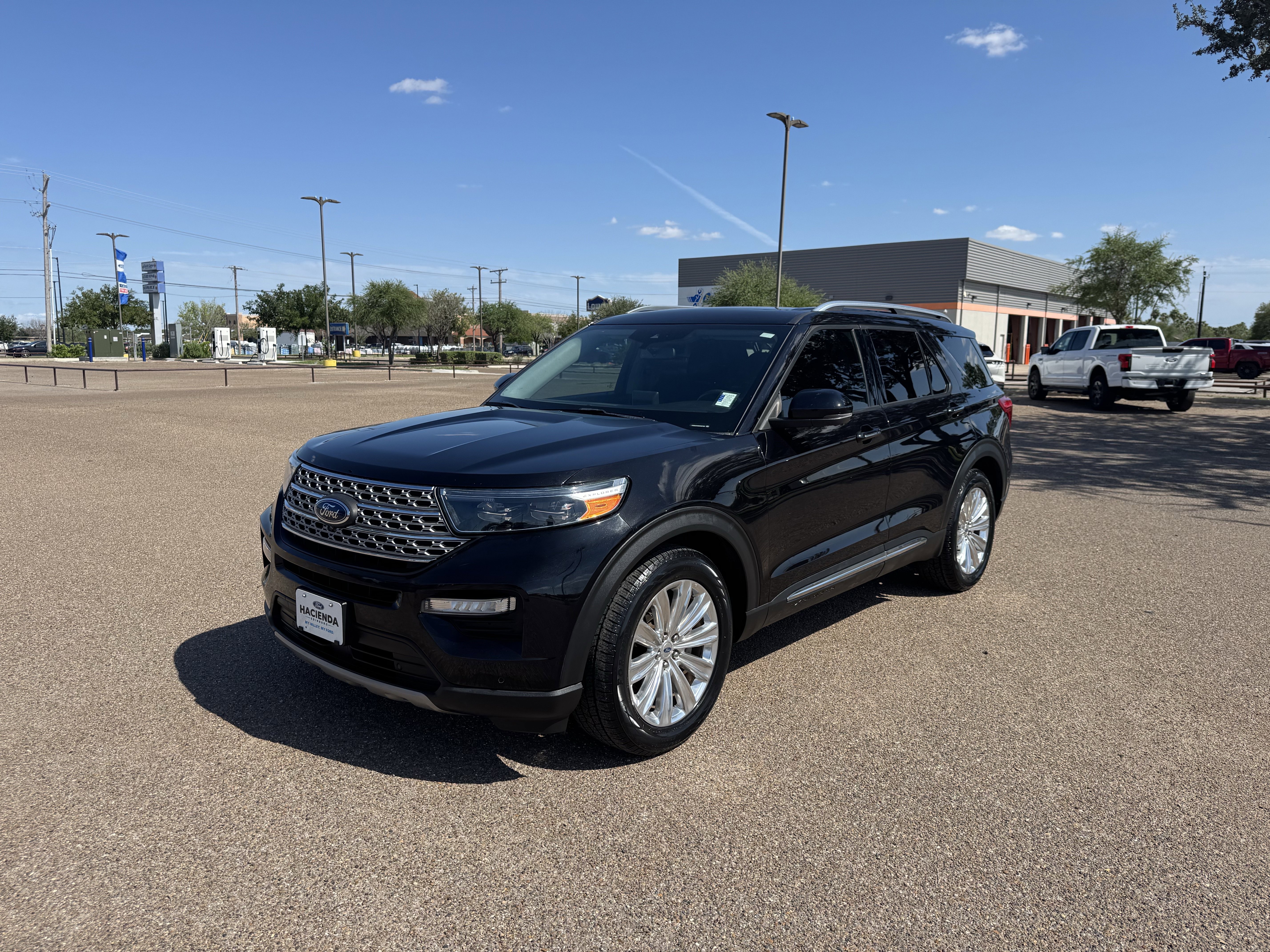 Certified 2022 Ford Explorer Limited w/ Limited Technology Package