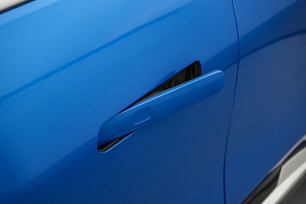 Used 2025 Chevrolet Equinox EV LT w/ Convenience Package image 16