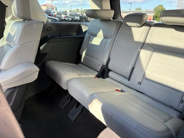 Certified 2025 Ford Expedition Active AWD/4WD image 38