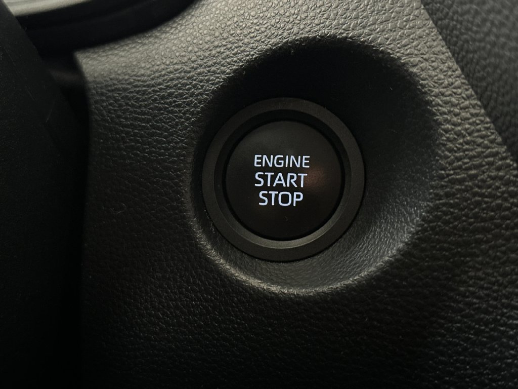 Used 2026 Toyota Corolla Cross LE FWD image 21