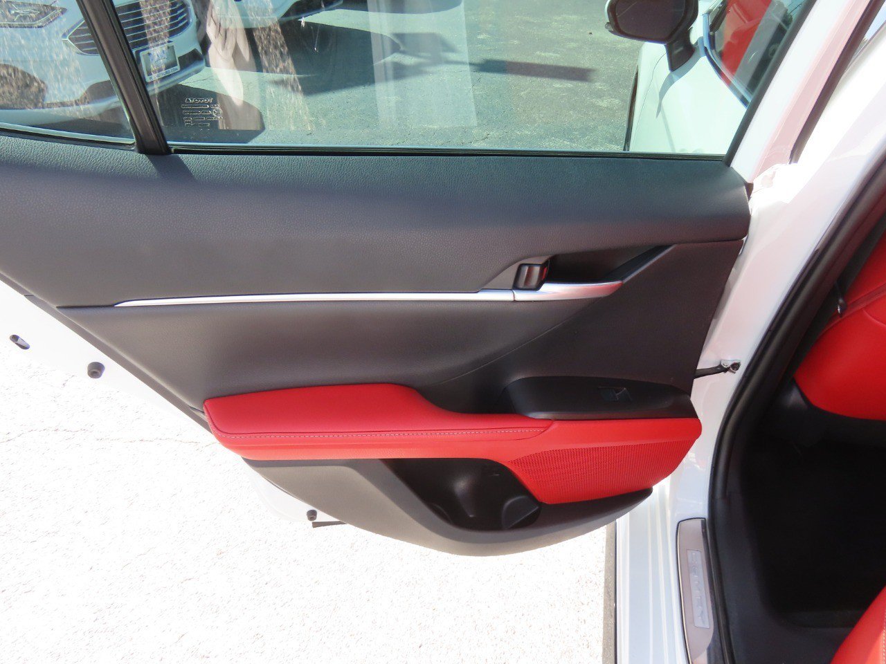 Used 2024 Toyota Camry XSE FWD image 16