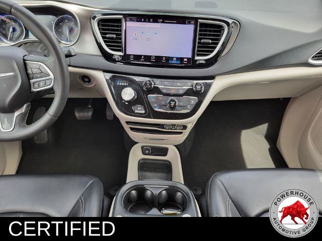 Used 2023 Chrysler Pacifica Touring-L FWD image 22