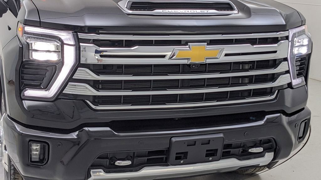 Used 2024 Chevrolet Silverado 3500 High Country w/ High Country Premium Package image 44