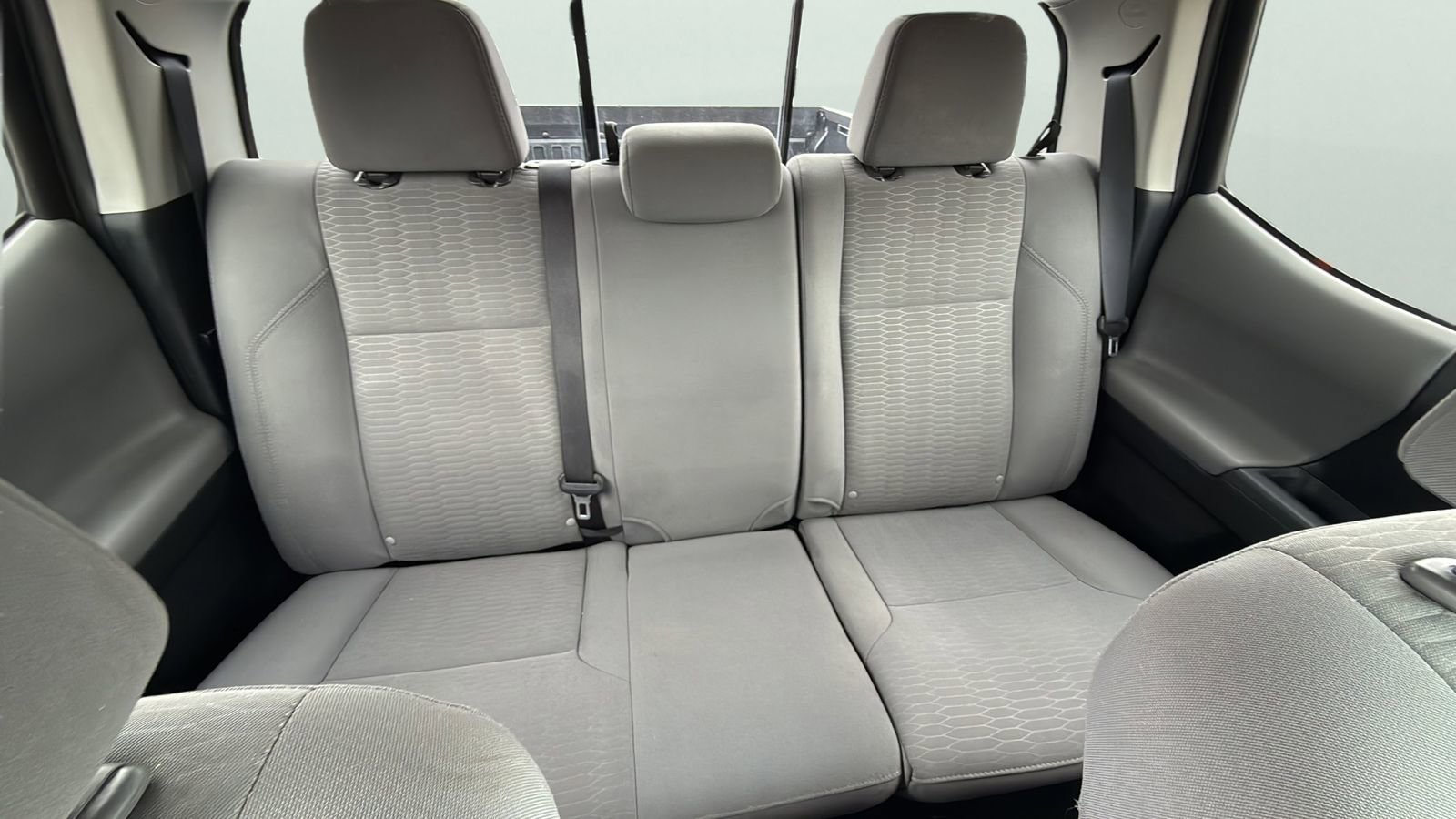 Used 2019 Toyota Tacoma SR5 AWD/4WD image 25