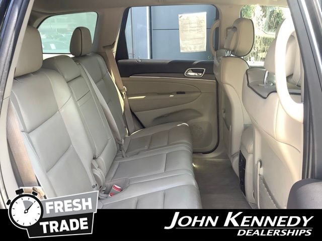 Used 2018 Jeep Grand Cherokee Overland AWD/4WD image 27