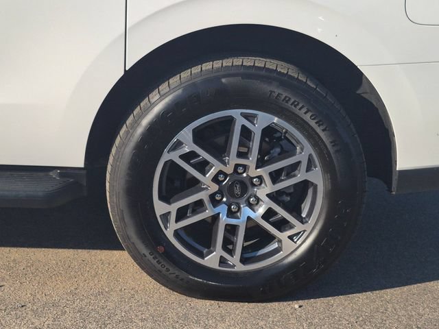 Certified 2025 Ford Expedition Max Active RWD image 9
