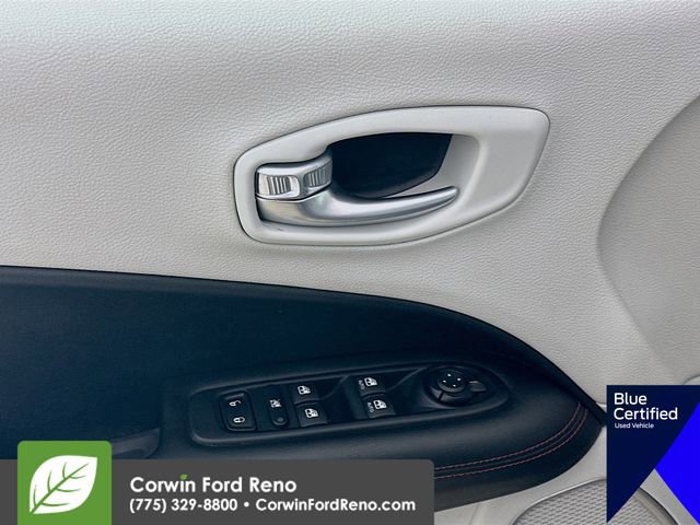 Used 2018 Jeep Compass Limited w/ Navigation Group image 22