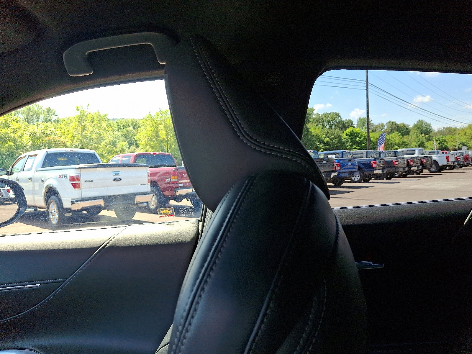 Used 2021 Toyota Venza XLE image 17