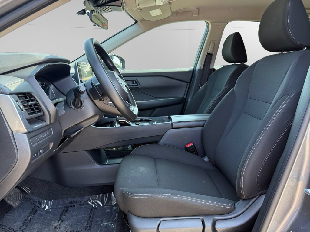 Used 2024 Nissan Rogue S FWD image 9