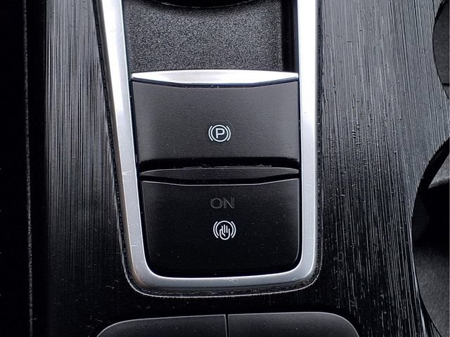 Certified 2025 Ford Escape ST-Line FWD image 18