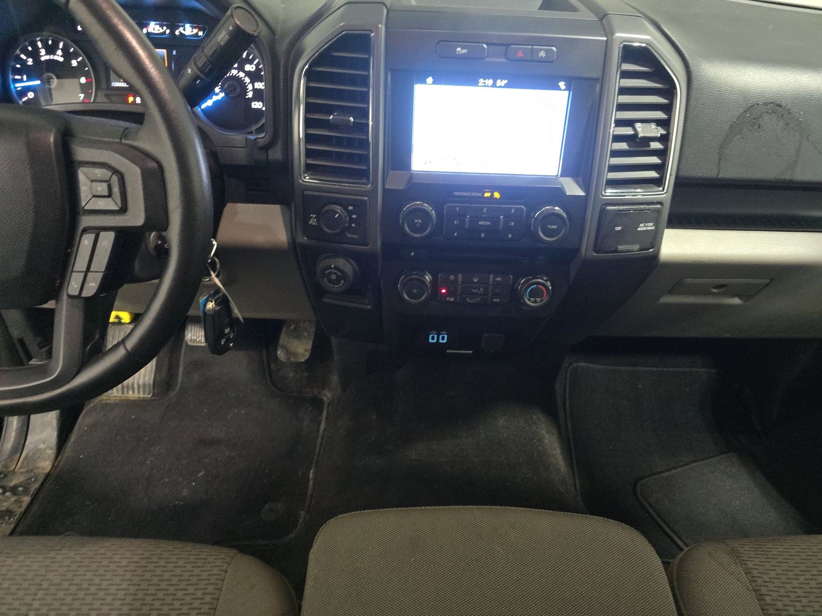 Certified 2018 Ford F150 XLT w/ Equipment Group 302A Luxury AWD/4WD image 11