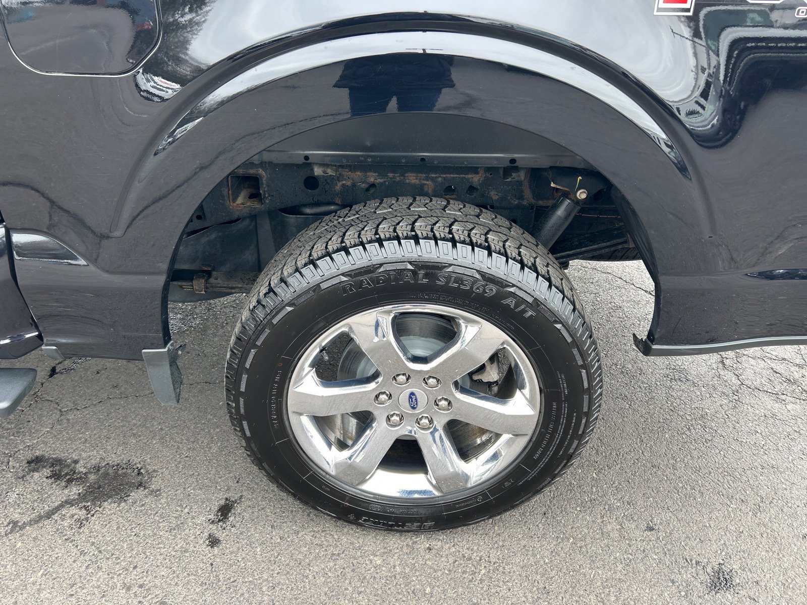 Certified 2022 Ford F150 XLT w/ Equipment Group 302A High image 32