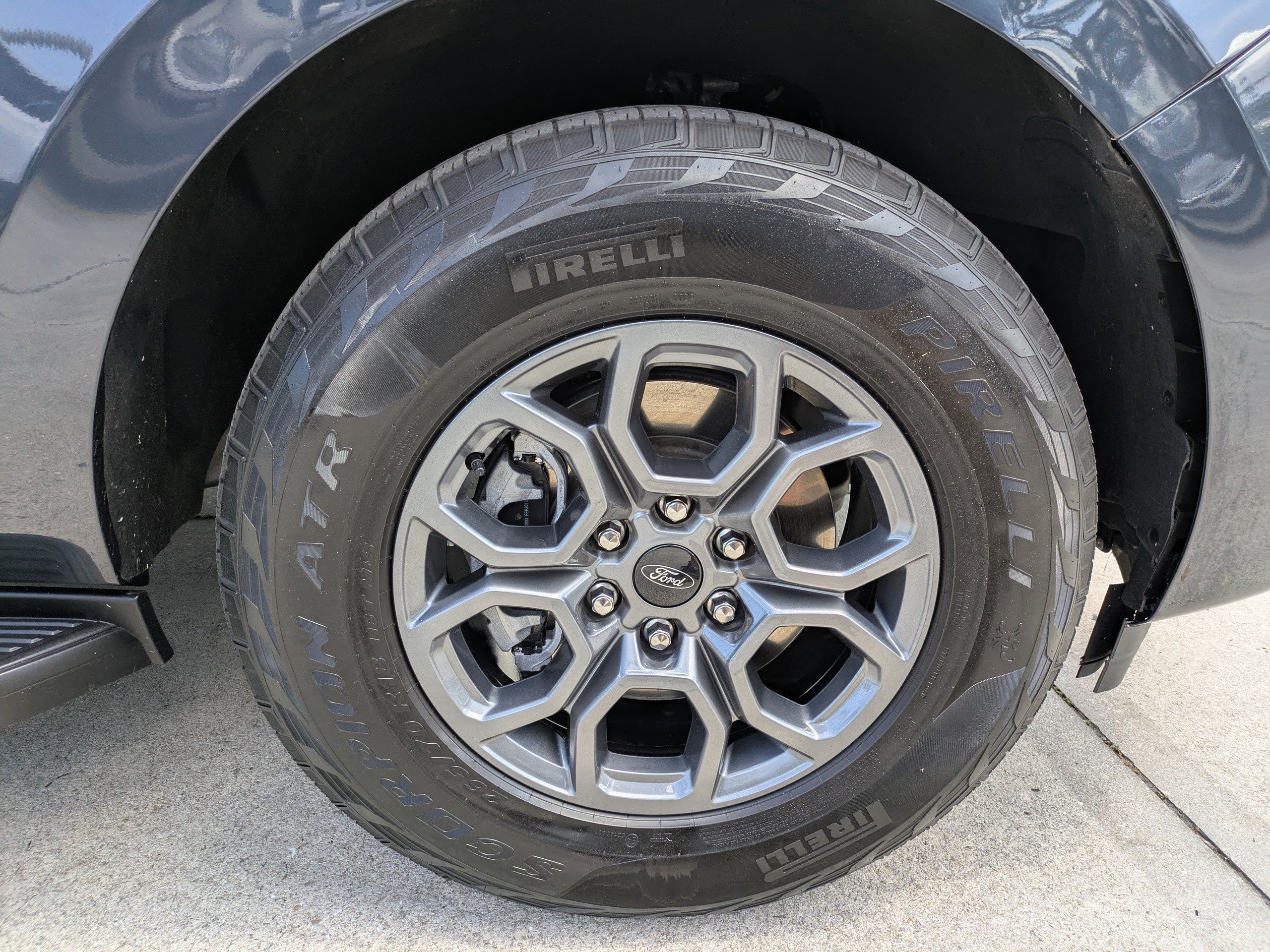 Certified 2025 Ford Expedition Active AWD/4WD image 11