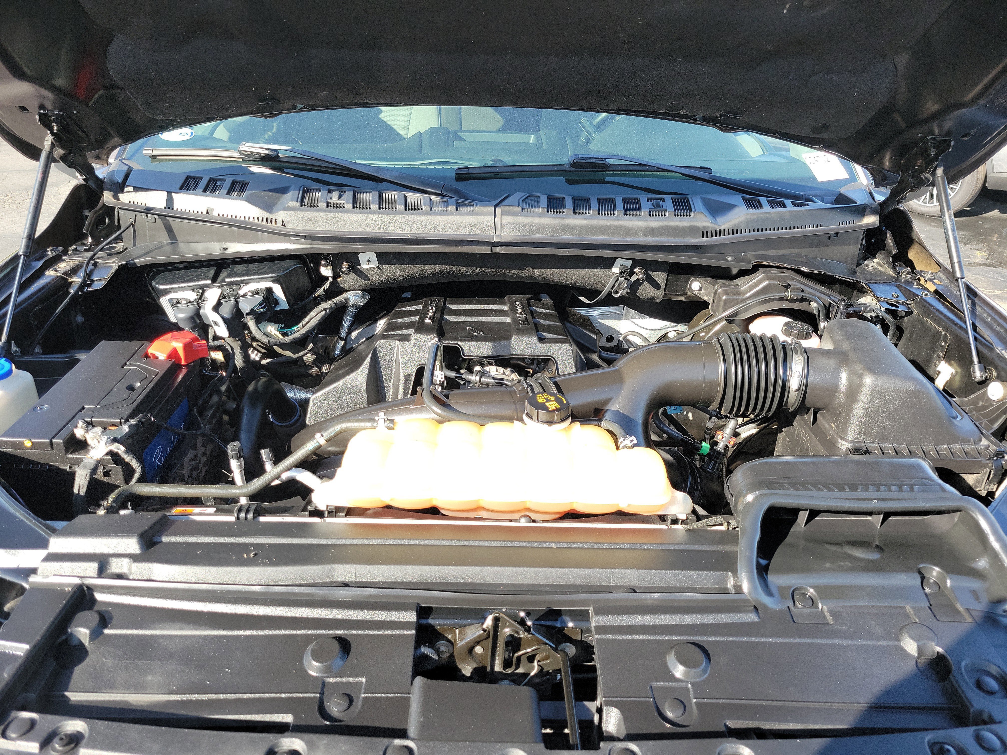 Certified 2018 Ford F150 XLT w/ Equipment Group 301A Mid AWD/4WD image 19