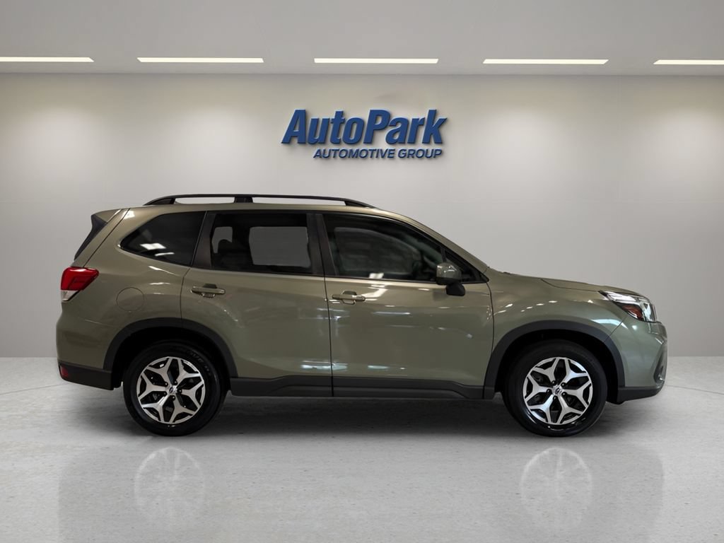 Used 2020 Subaru Forester Premium w/ Popular Package #1 AWD/4WD image 8