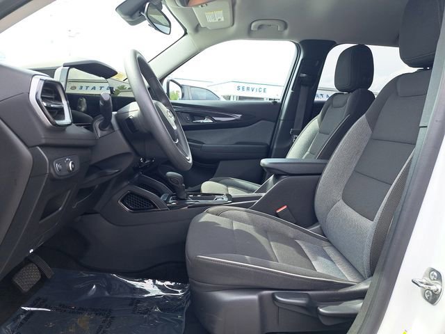 Used 2025 Chevrolet TrailBlazer LT image 14