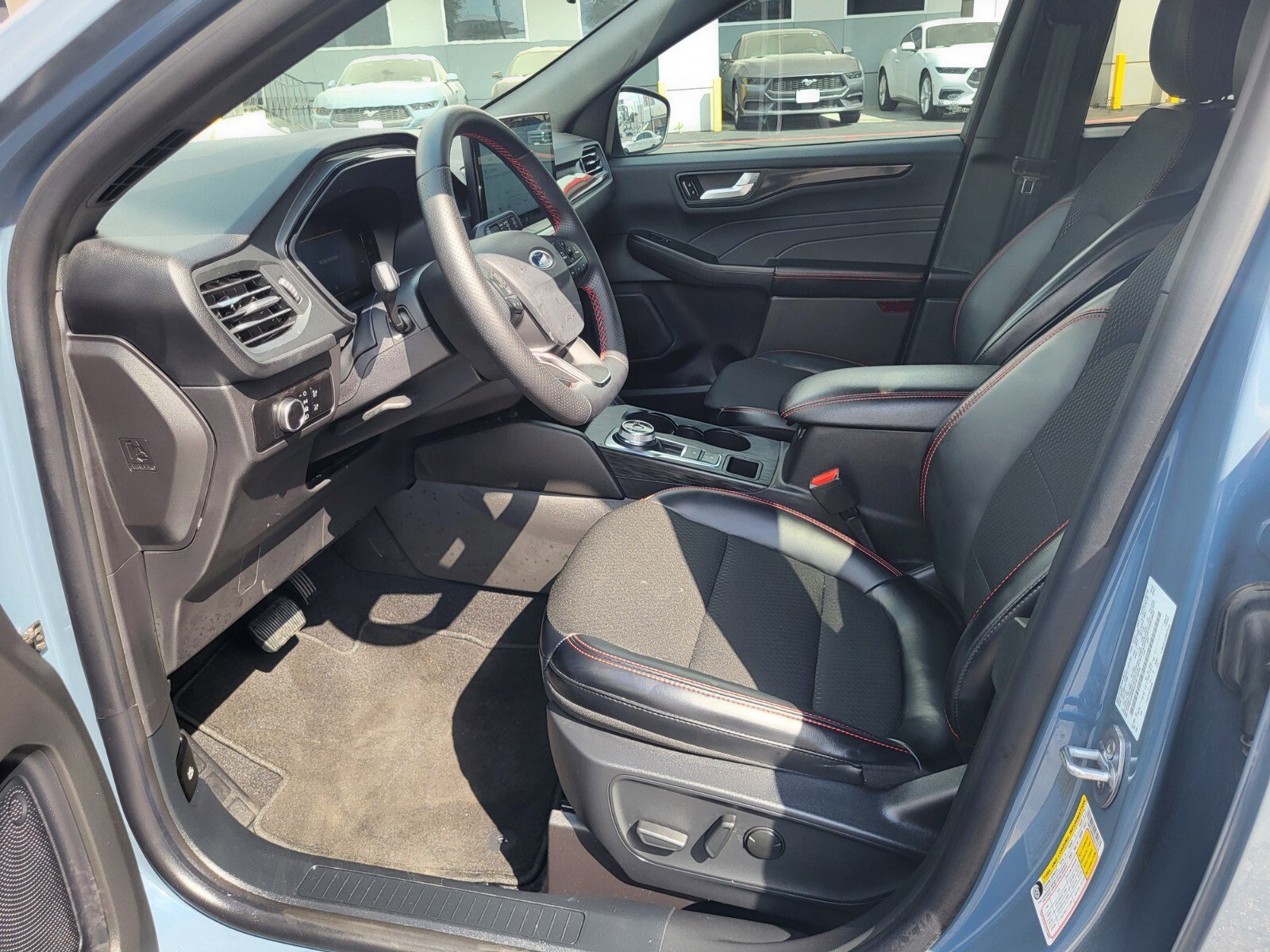 Certified 2025 Ford Escape ST-Line w/ Tech Pack #1 image 20