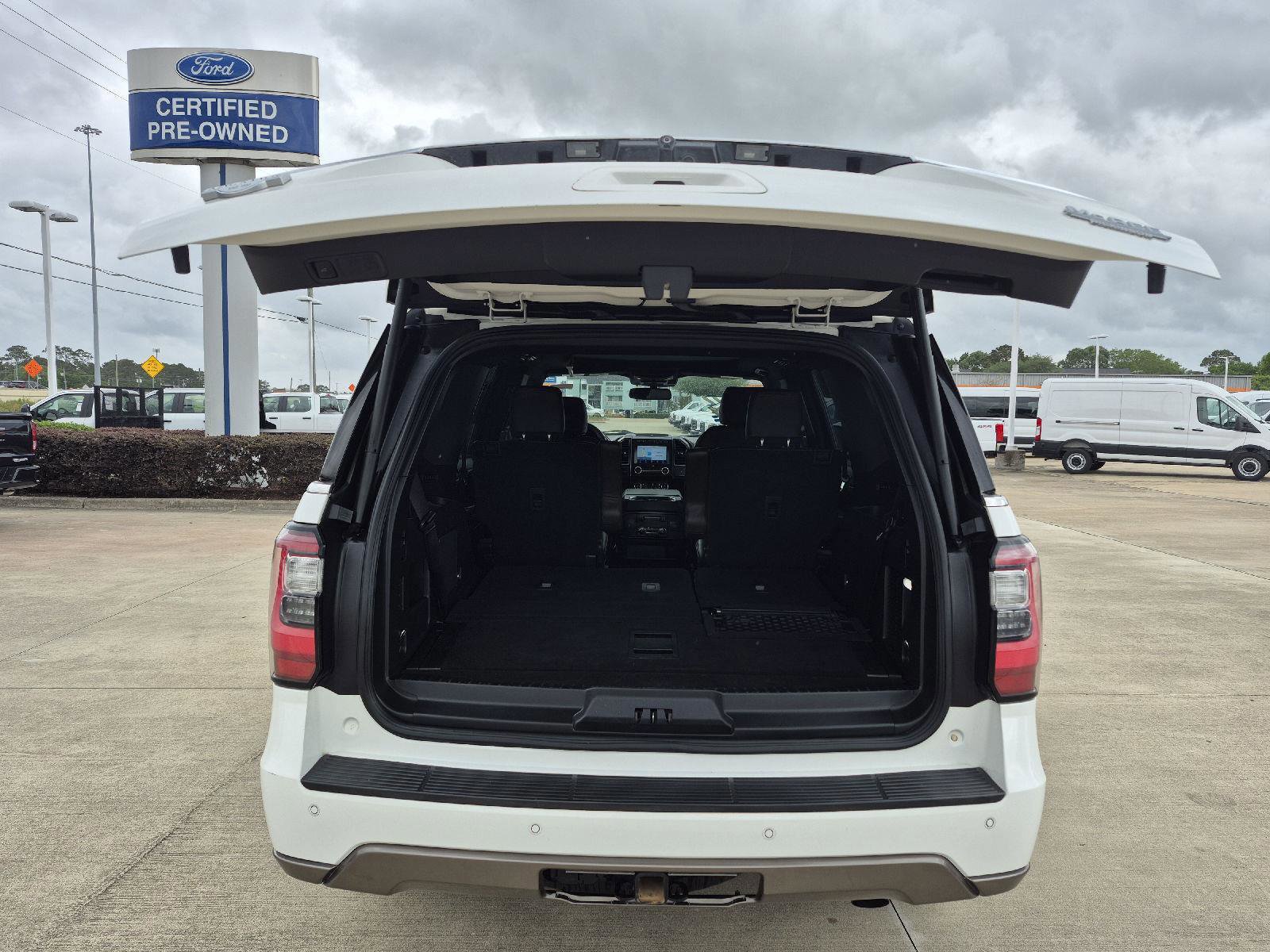 Certified 2021 Ford Expedition King Ranch w/ Cargo Package AWD/4WD image 21
