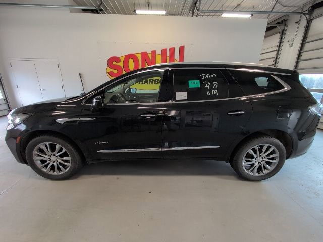 Certified 2022 Buick Enclave Avenir w/ Avenir Technology Package AWD/4WD image 2