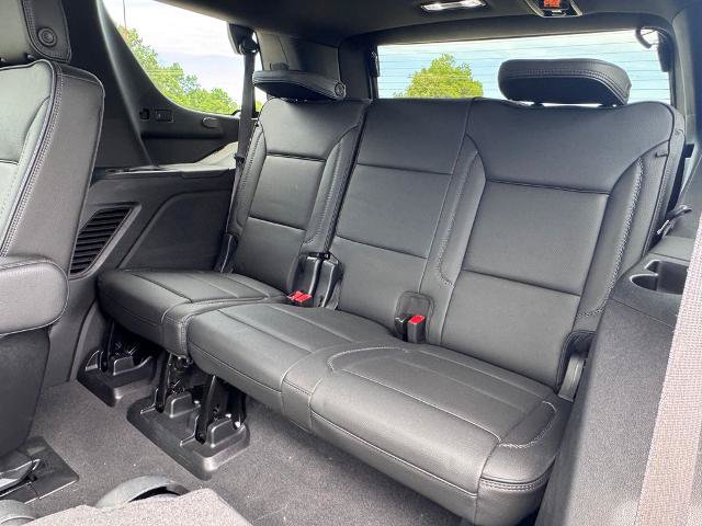 Used 2024 GMC Yukon Denali AWD/4WD image 14