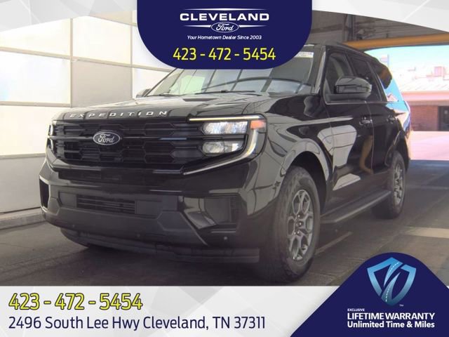 Certified 2025 Ford Expedition Active RWD image 1