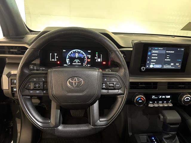 Used 2025 Toyota Tacoma SR5 AWD/4WD image 8