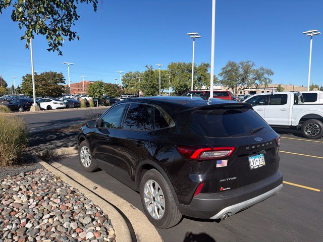 Certified 2023 Ford Escape Active w/ Cold Weather Package FWD image 3
