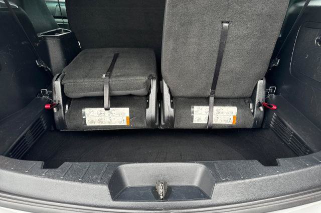 Certified 2017 Ford Explorer XLT AWD/4WD image 17