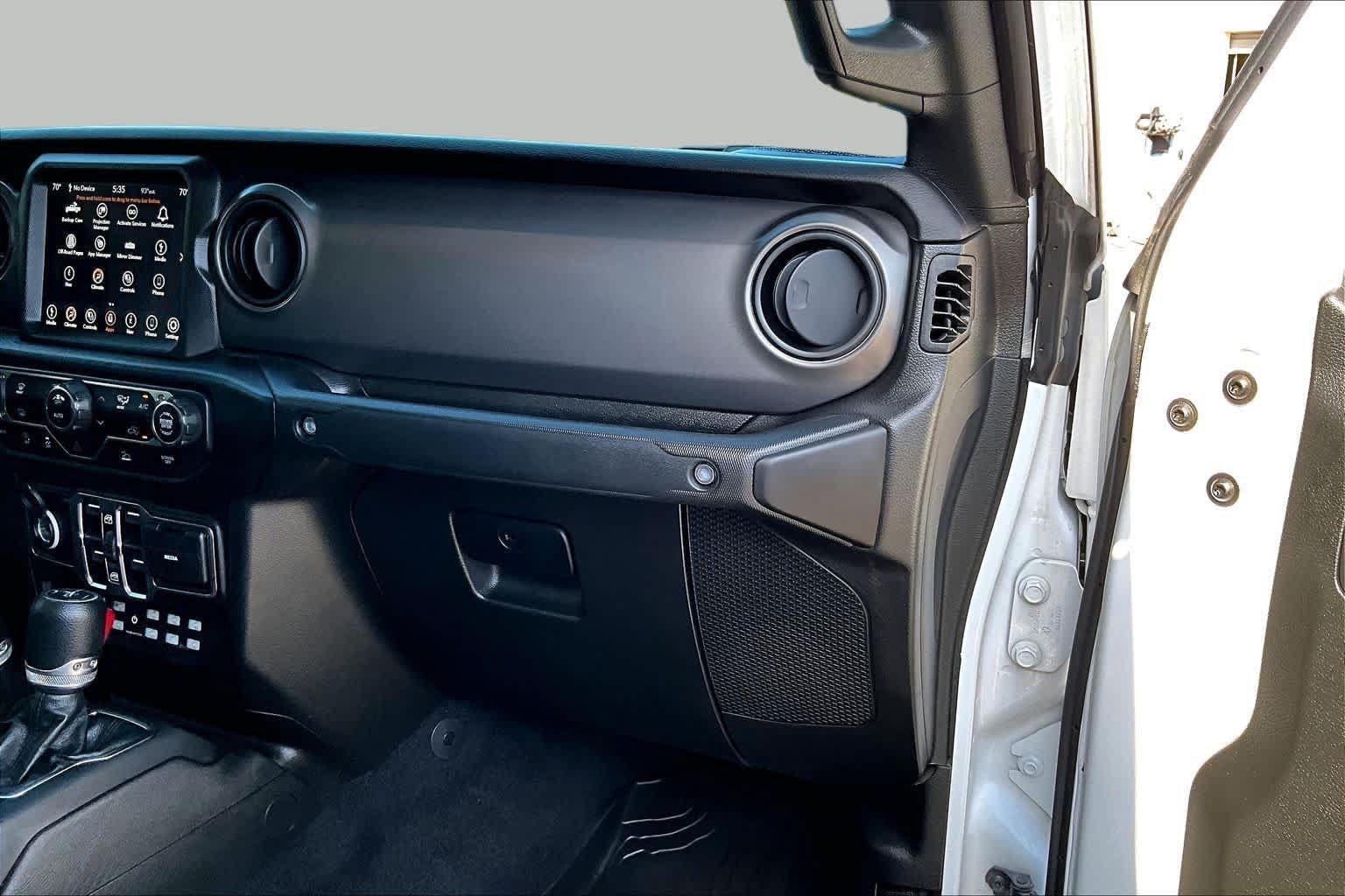 Used 2023 Jeep Gladiator Sport AWD/4WD image 19