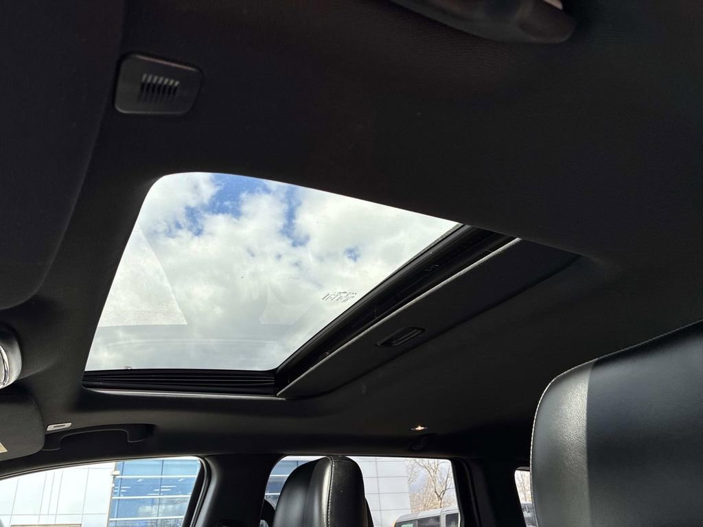 Used 2018 Jeep Grand Cherokee Altitude image 21