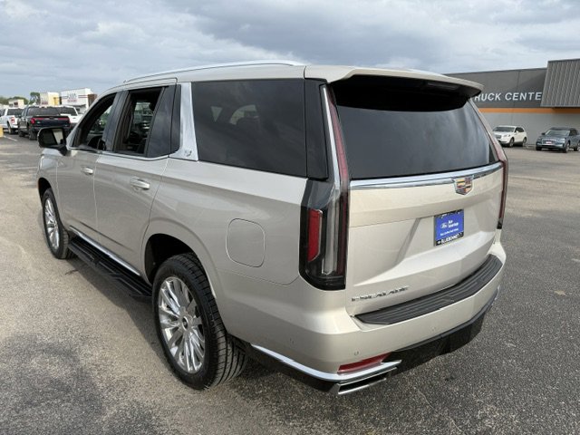 Used 2024 Cadillac Escalade Premium Luxury image 7