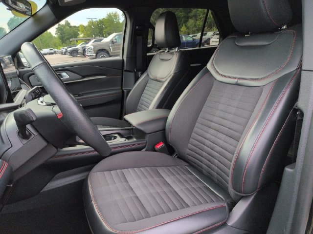 Certified 2026 Ford Explorer ST-Line AWD/4WD image 33