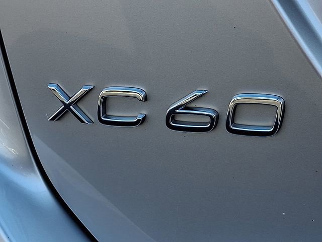 Used 2017 Volvo XC60 T6 Inscription w/ Climate Package image 30