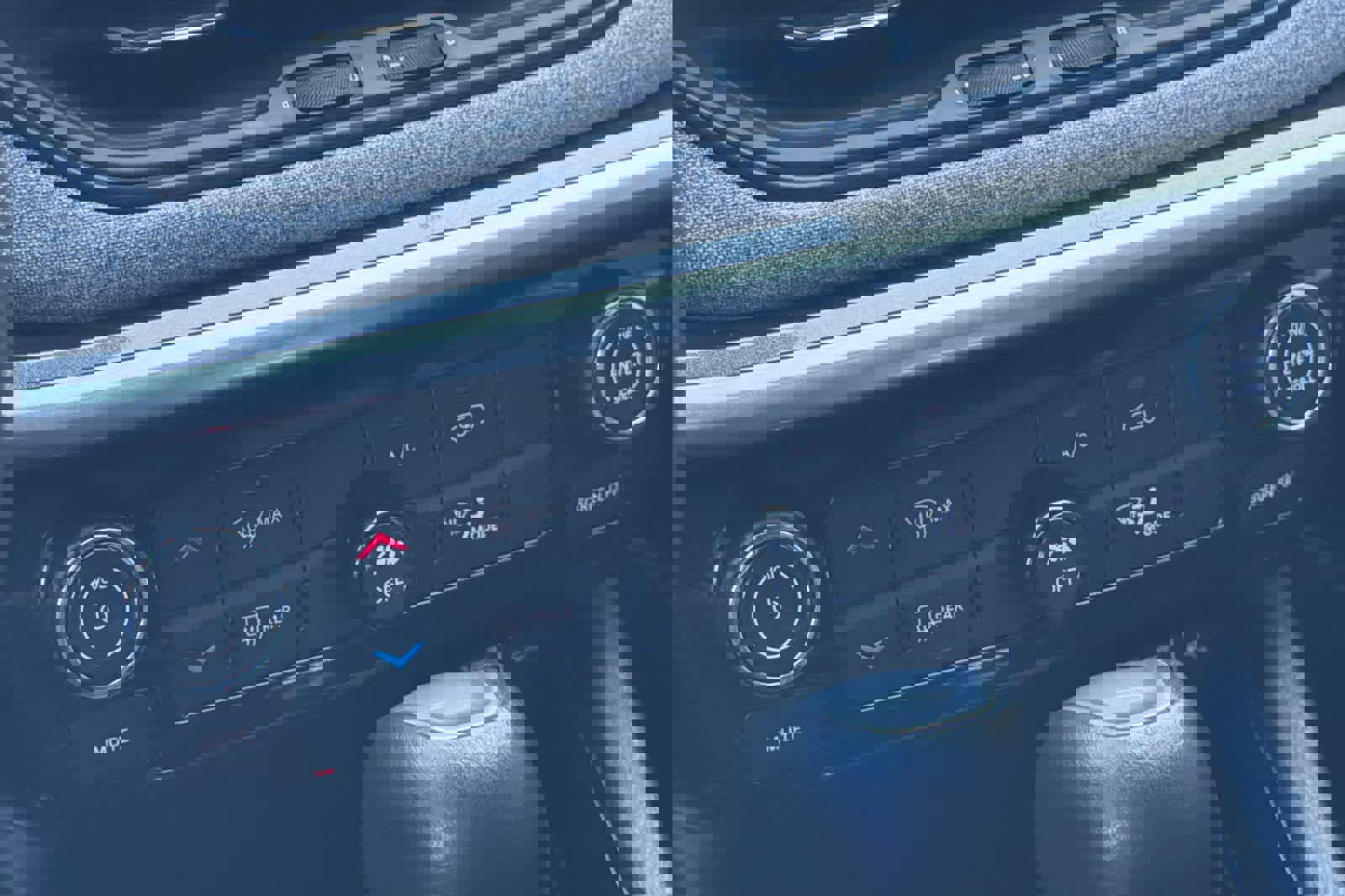 Used 2023 Jeep Compass Latitude image 20