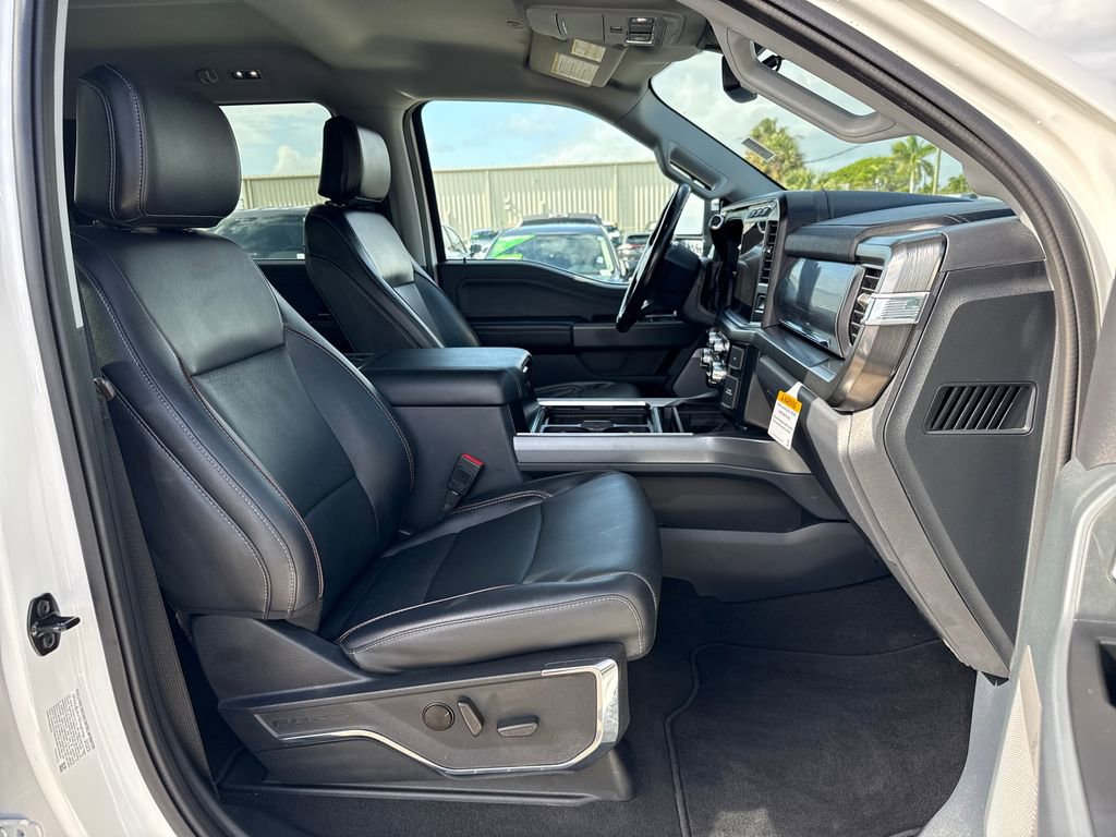 Certified 2024 Ford F250 Lariat w/ Chrome Package image 29
