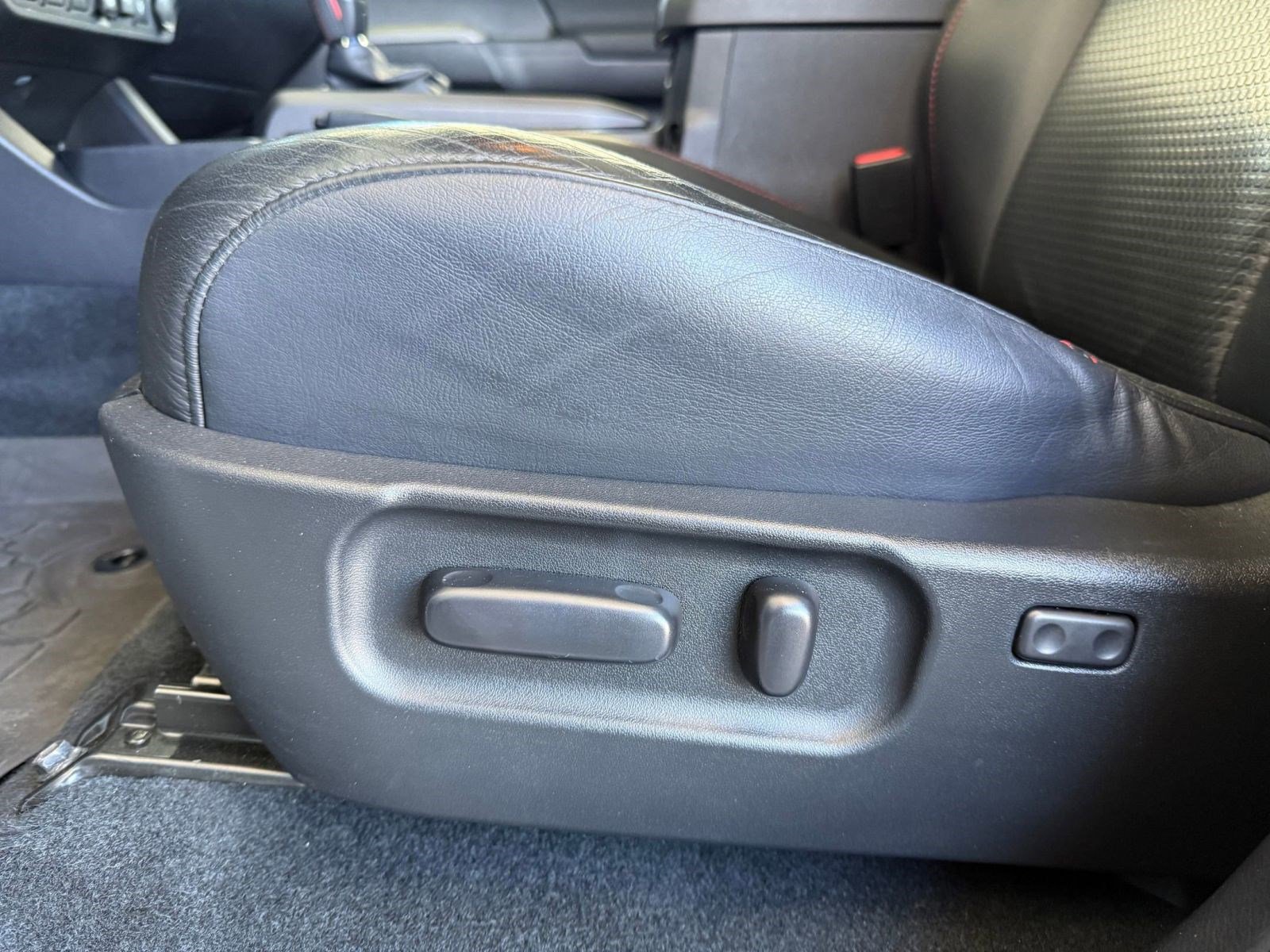 Used 2020 Toyota Tacoma TRD Pro AWD/4WD image 14