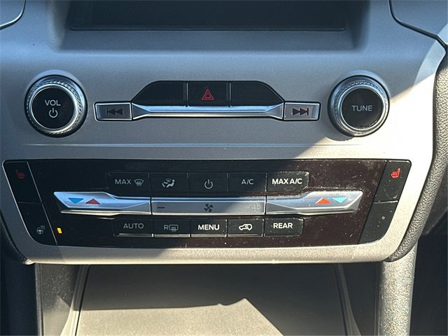 Certified 2022 Ford Explorer XLT w/ Equipment Group 202A image 24