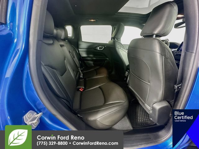 Used 2022 Jeep Compass Latitude w/ Sun and Sound Group AWD/4WD image 31
