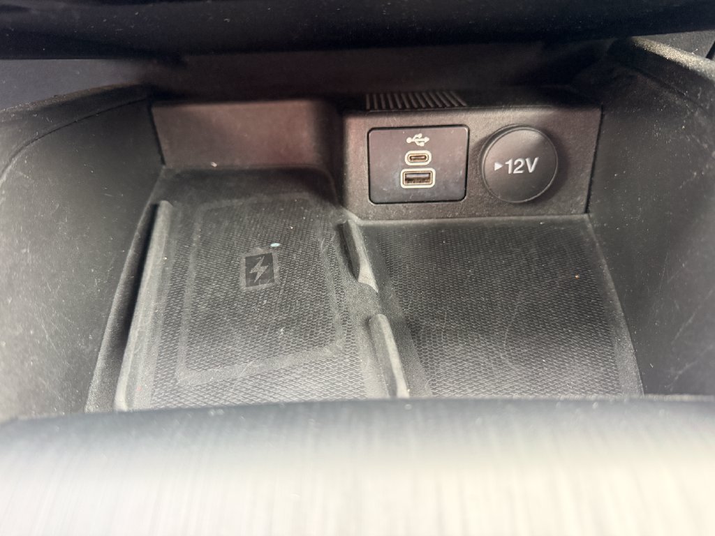 Certified 2024 Ford Escape Platinum AWD/4WD image 30