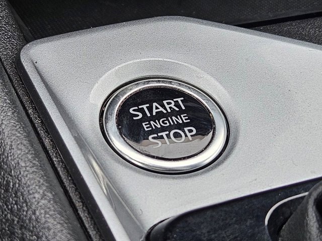 Used 2025 Nissan Altima 2.5 SV FWD image 19