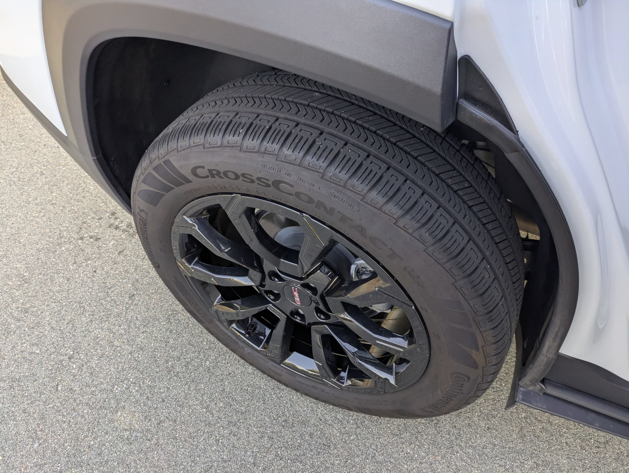 Used 2025 GMC Terrain Elevation w/ Black Edition AWD/4WD image 36