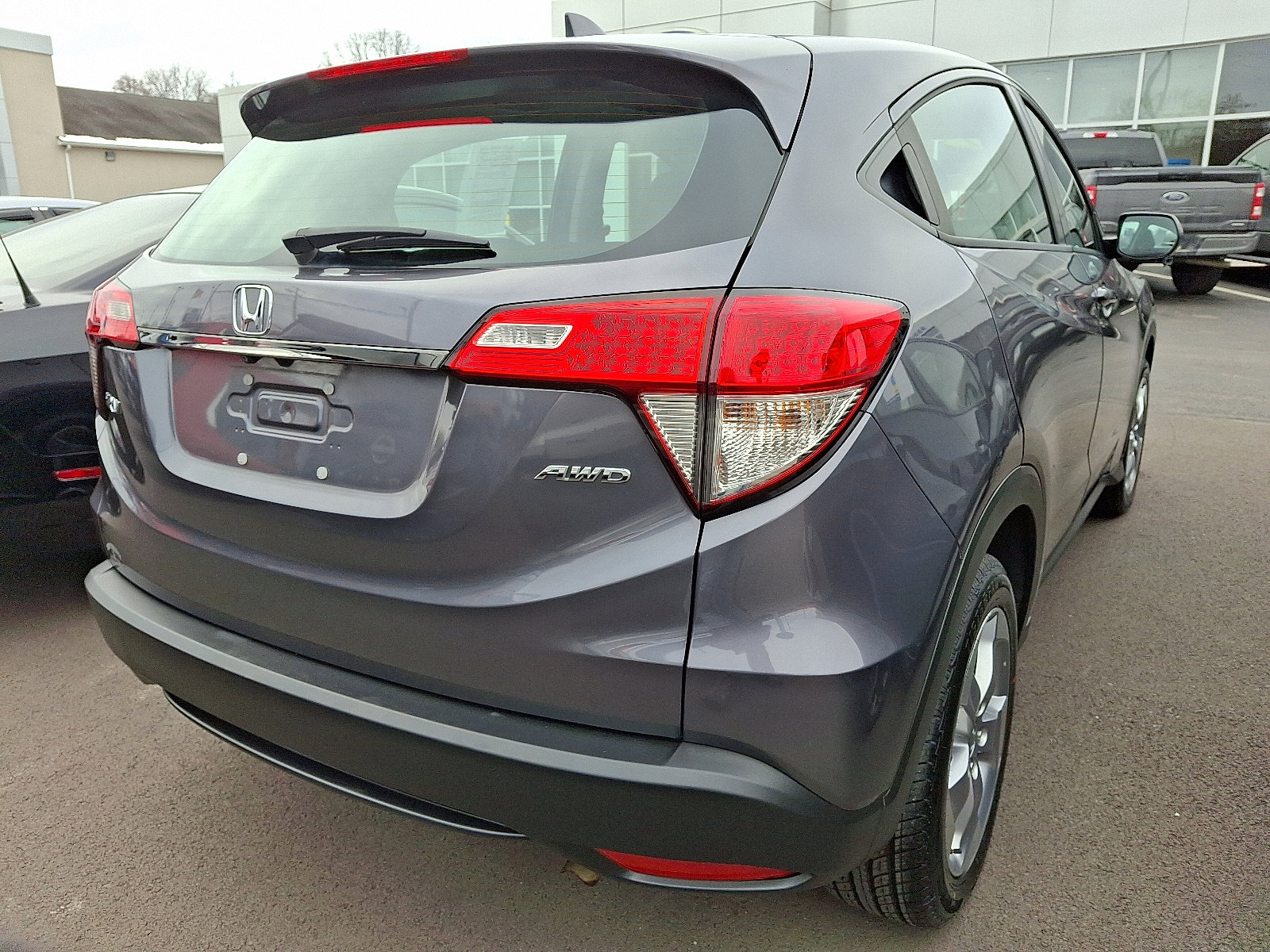 Used 2021 Honda HR-V LX image 9