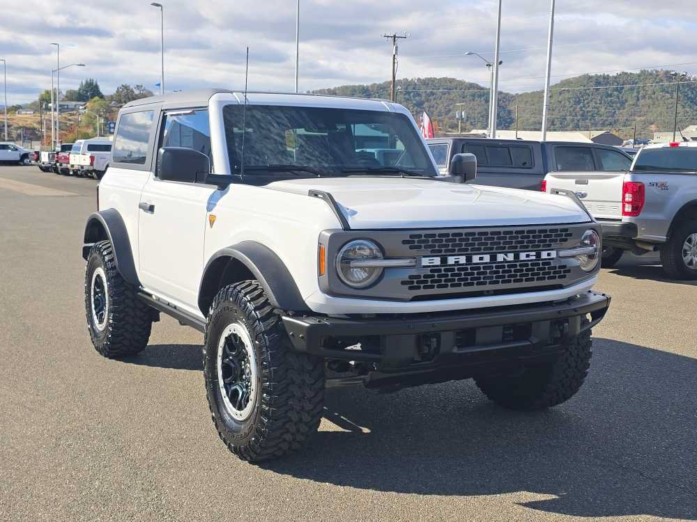 Certified 2022 Ford Bronco Badlands w/ Sasquatch Package AWD/4WD image 7