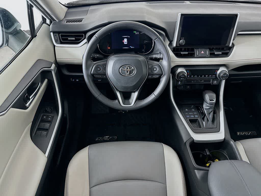 Used 2023 Toyota RAV4 XLE Premium AWD/4WD image 10