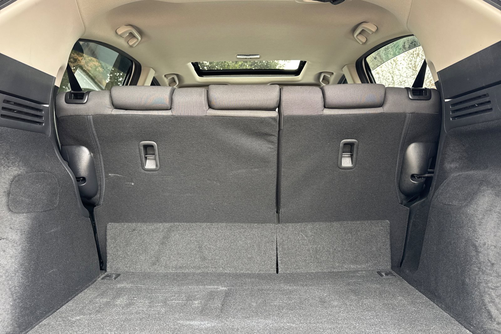 Used 2021 Honda HR-V EX image 16