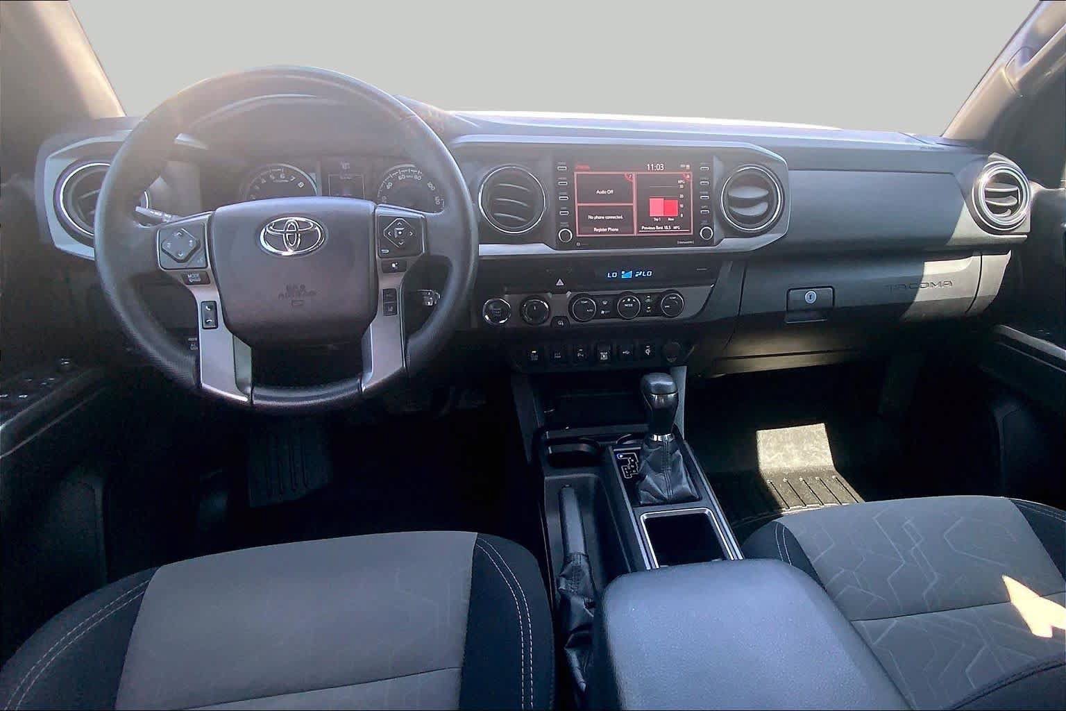 Used 2021 Toyota Tacoma TRD Off-Road w/ Technology Package AWD/4WD image 16