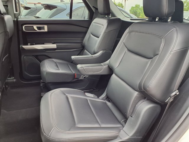 Certified 2024 Ford Explorer XLT w/ Equipment Group 202A AWD/4WD image 7