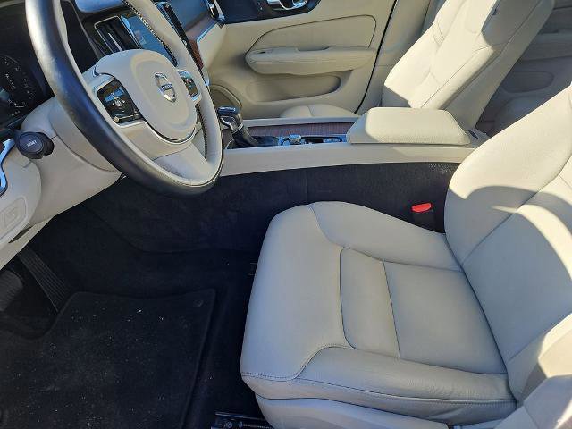 Used 2019 Volvo S60 T6 Momentum w/ Multimedia Package image 36