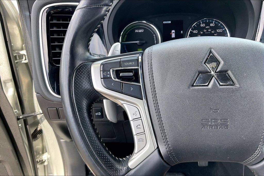 Used 2019 Mitsubishi Outlander SEL AWD/4WD image 17